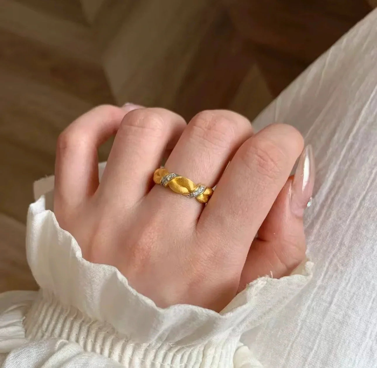 Twist Zircon Ring