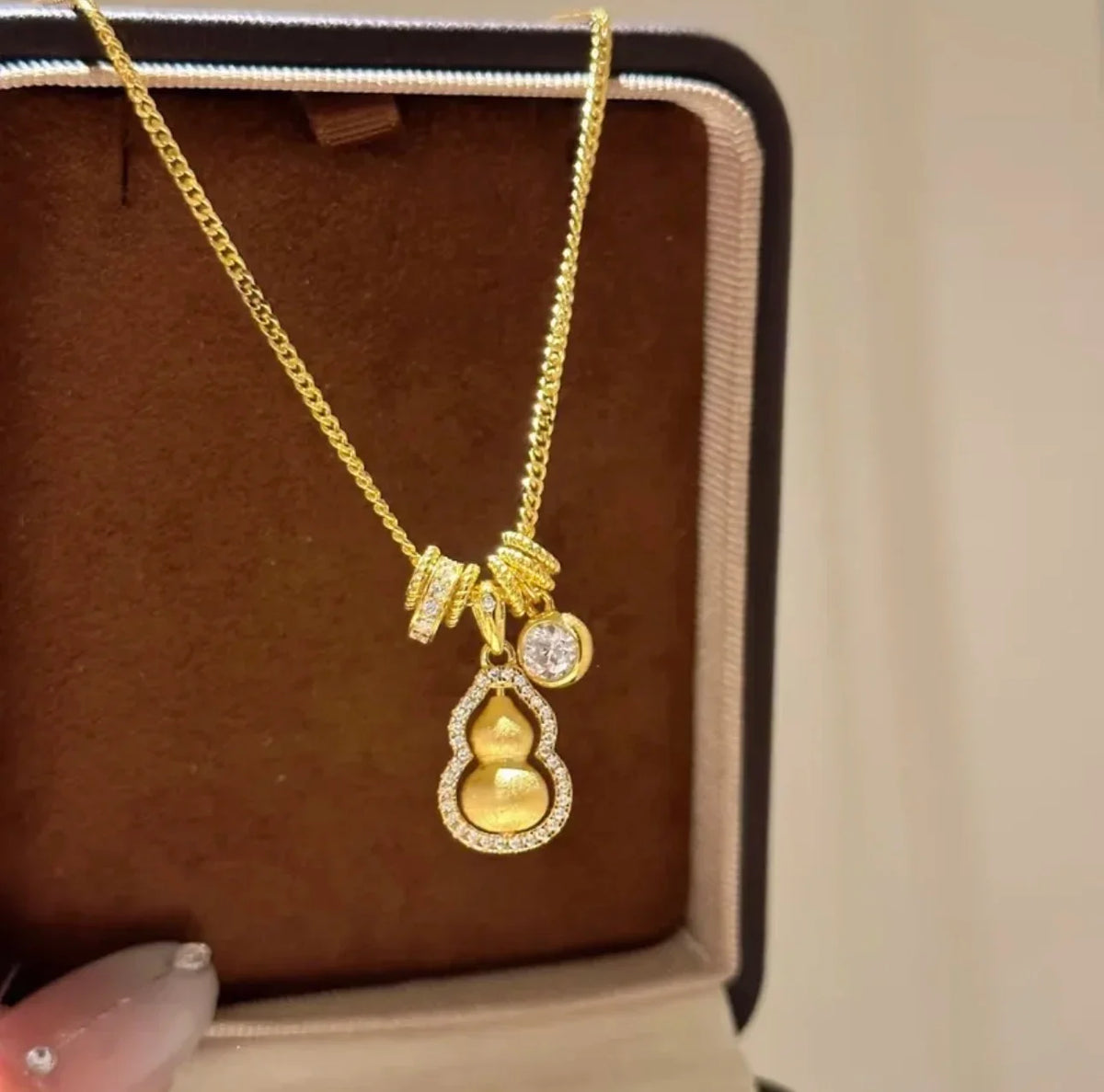 Gourd Gold Pendant