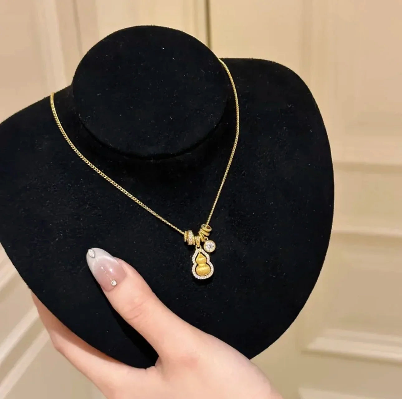 Gourd Gold Pendant