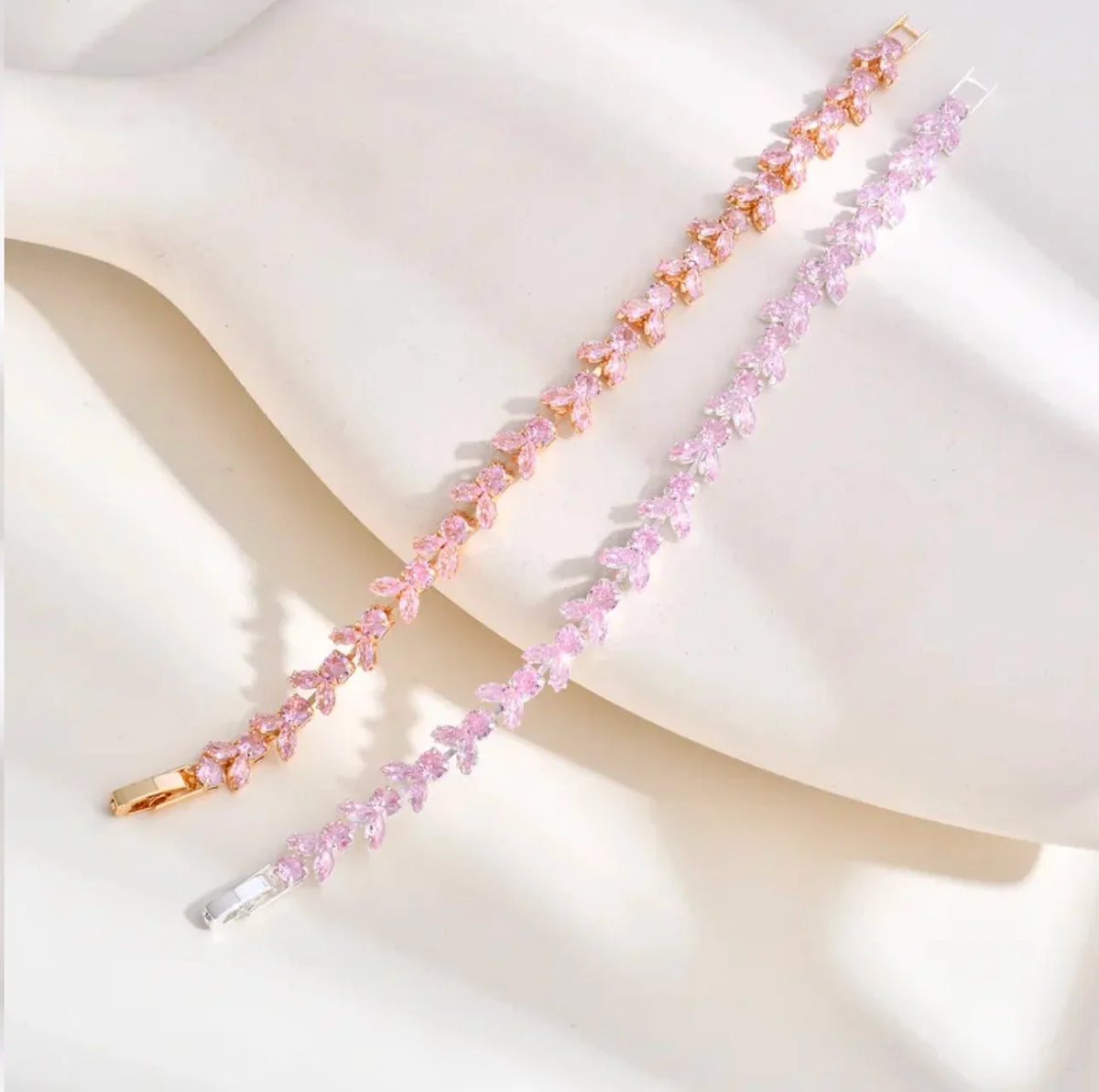 Zircon Leaf-Claw Bracelet