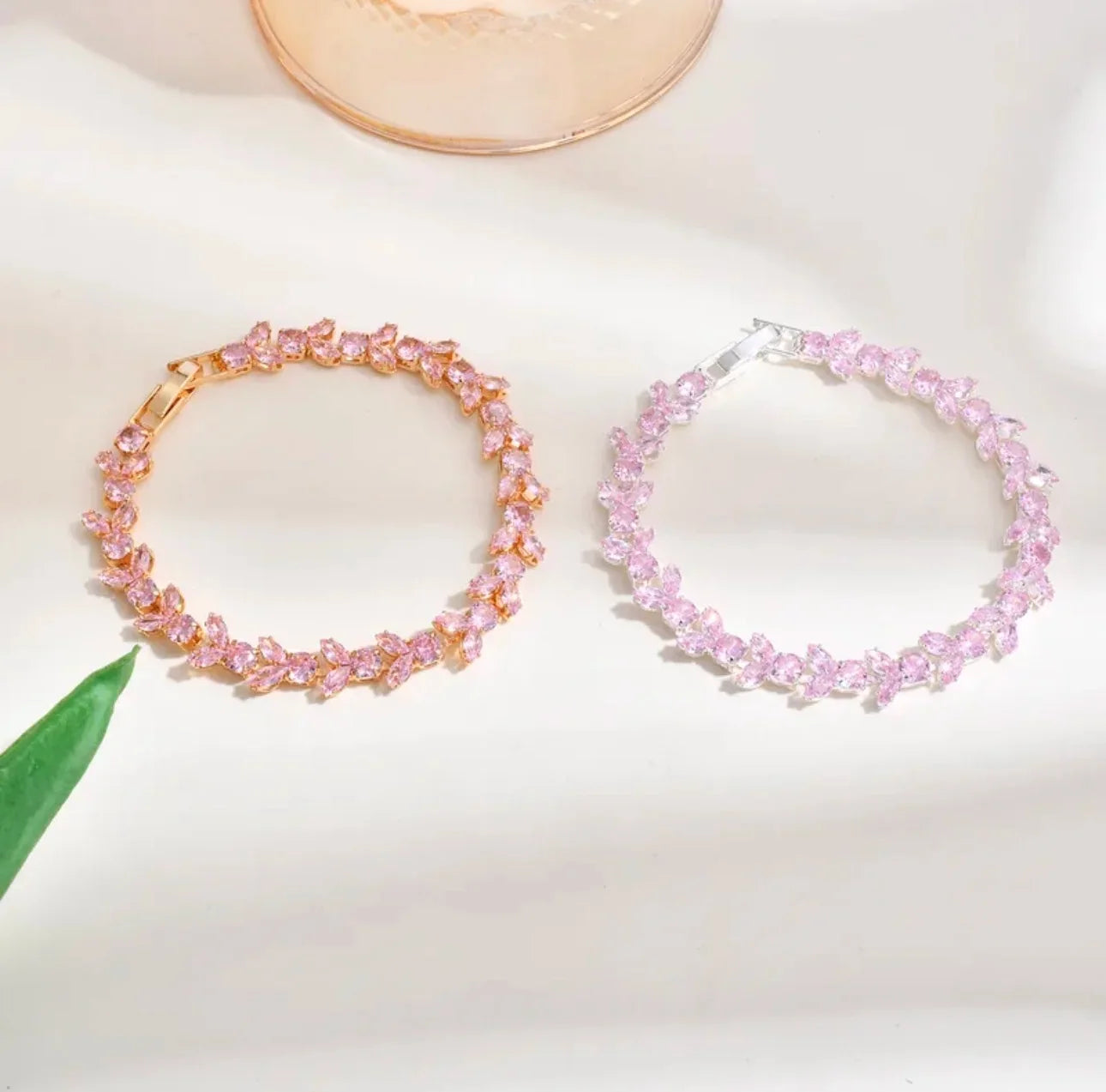 Zircon Leaf-Claw Bracelet