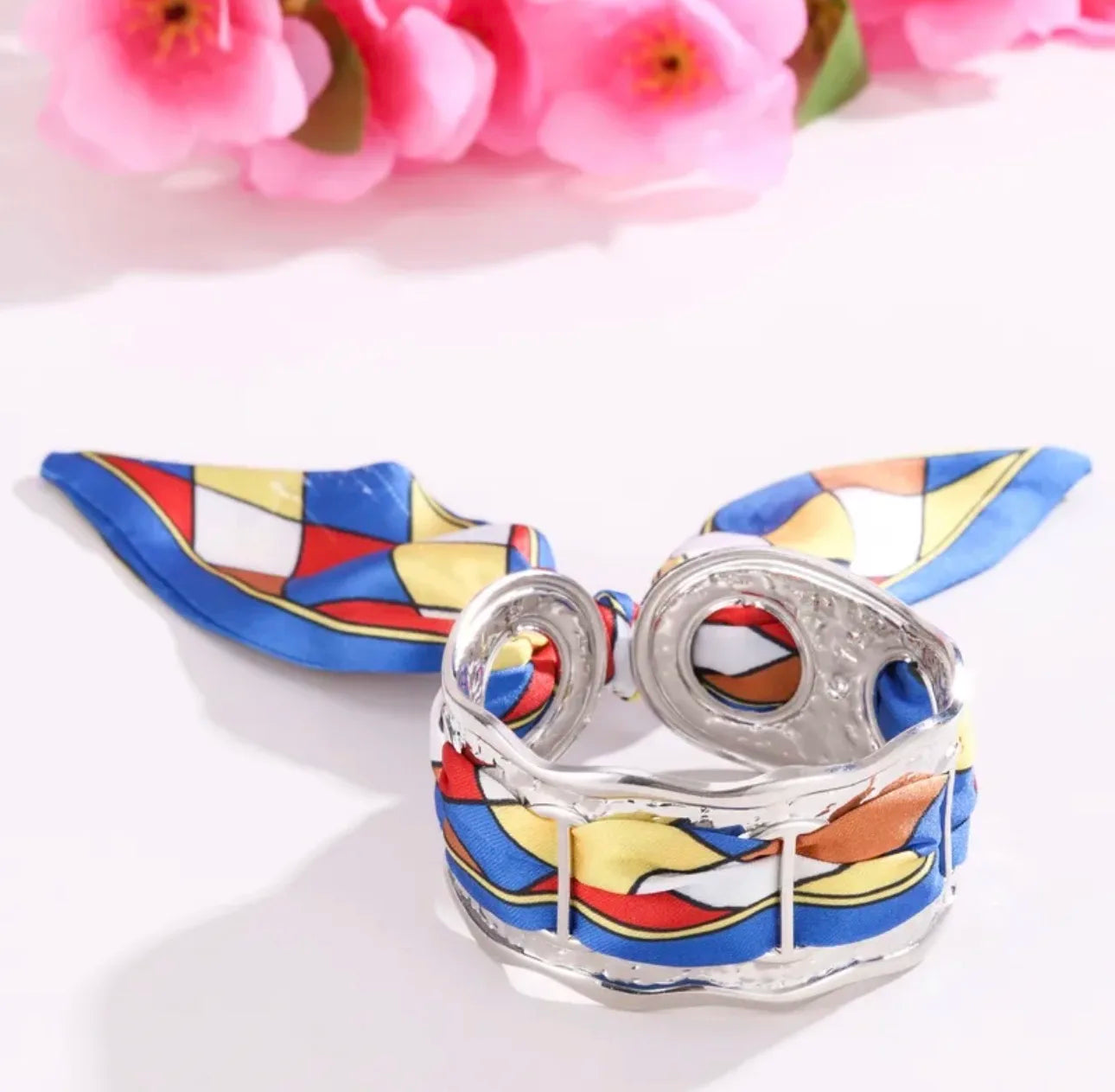 Round Fabric-Inlay Bangle