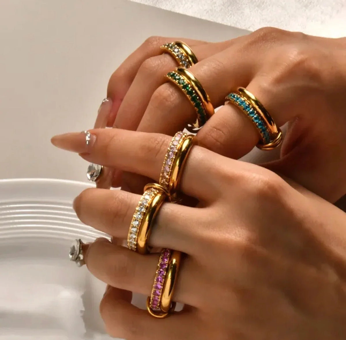 Modern Zircon Gold Ring